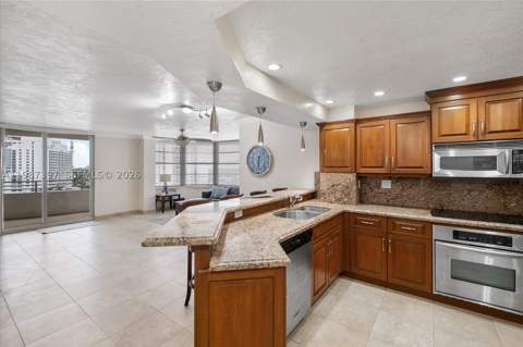 5555 Collins Ave 11A, Miami Beach FL - photo 6 of 19