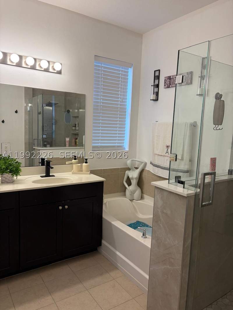 3 bedroom SingleFamilyResidence at 24982 SW 118th Ct, Hemingway Point, Homestead — photo 4