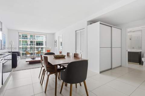 31 SE 6th St 2504, Miami FL - photo 12 of 40