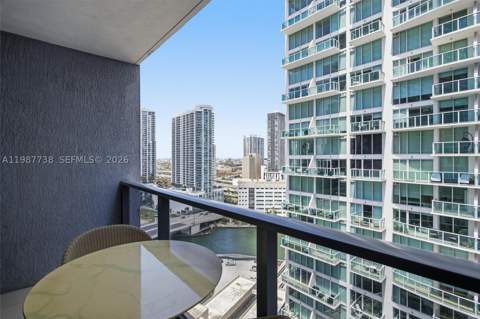 31 SE 6th St 2504, Miami FL - photo 18 of 40