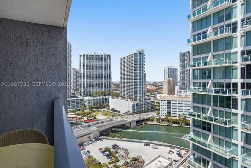 1 bedroom Condominium at 31 SE 6th St 2504, Mybrickell Condo, Miami — photo 2