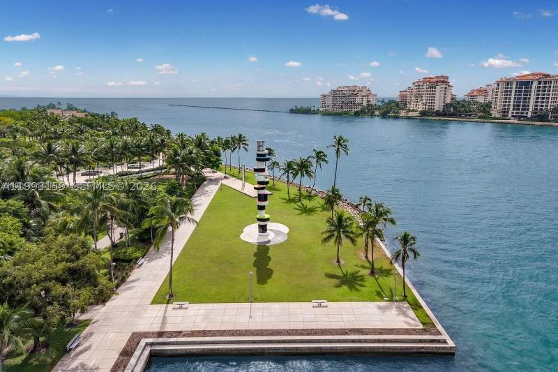 3 bedroom Condominium at 300 S Pointe Drive 801, Portofino Tower Condo, Miami Beach — photo 2