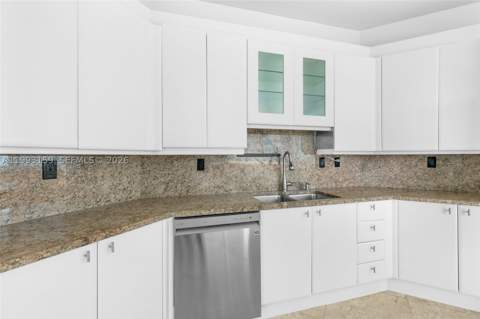 300 S Pointe Drive 801, Miami Beach FL - photo 20 of 46