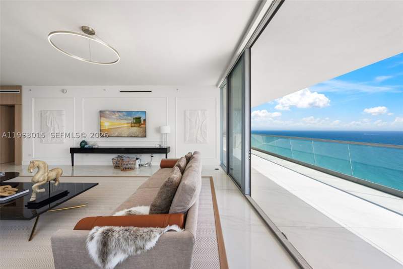 4 bedroom Condominium at 18501 Collins Ave 2504, North Biscayne Beach Amen, Sunny Isles Beach — photo 2