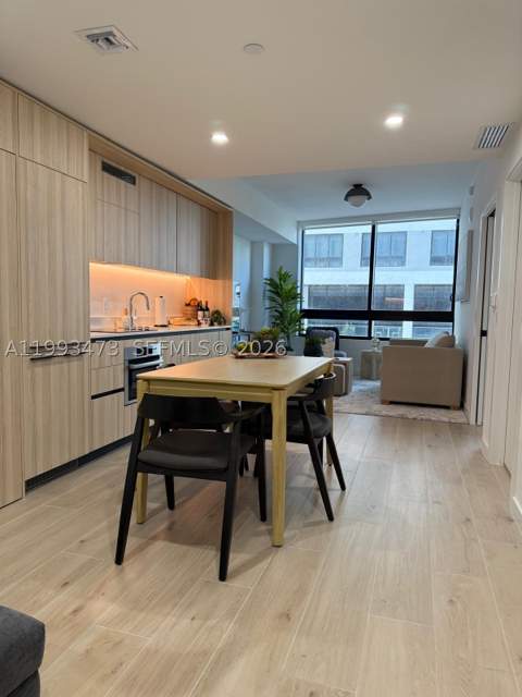 225 N Miami Ave 910, Miami FL - photo 15 of 66