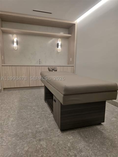 225 N Miami Ave 910, Miami FL - photo 19 of 66