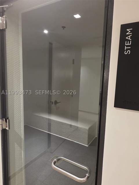 225 N Miami Ave 910, Miami FL - photo 20 of 66