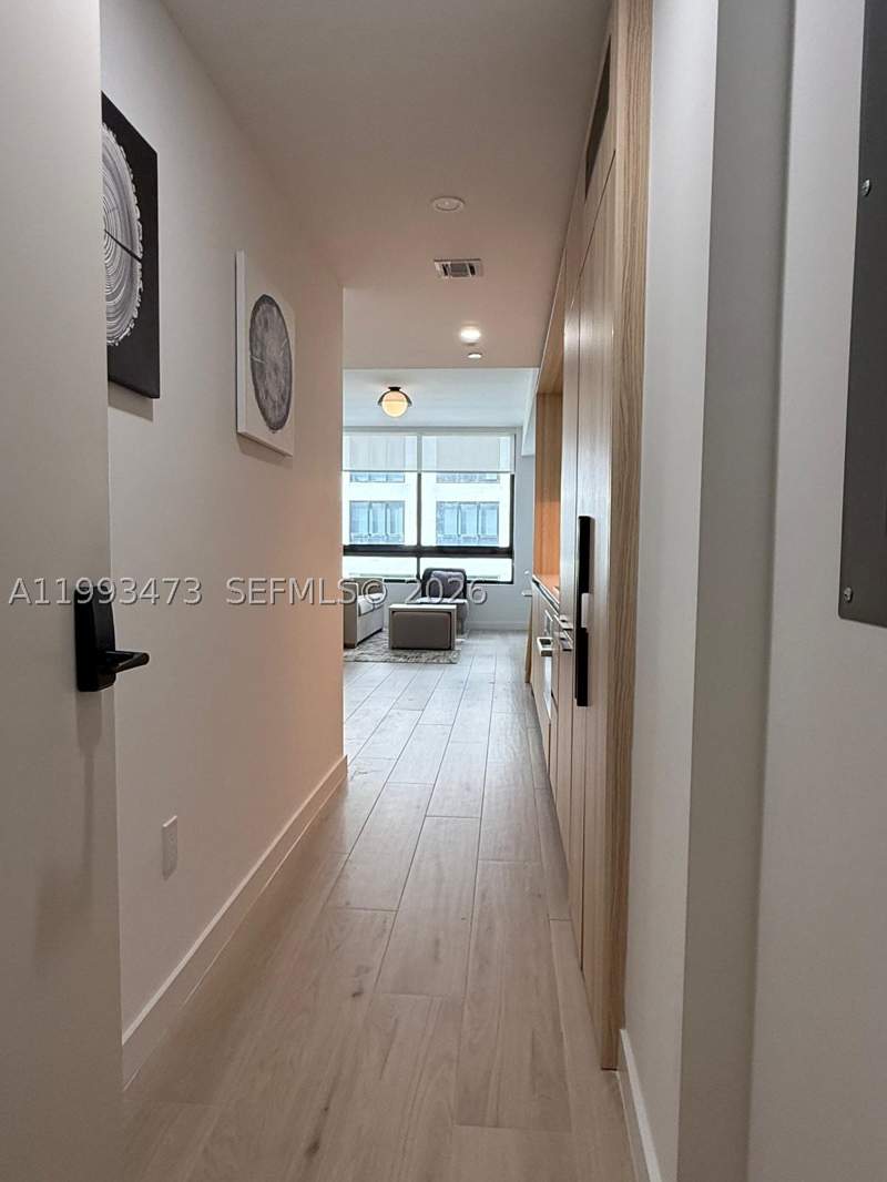 1 bedroom Condominium at 225 N Miami Ave 910, District 225, Miami — photo 5