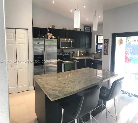 725 NW 135th Ct, Miami FL - photo 6 of 21