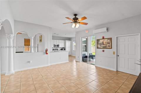 18140 NW 90th Ave, Hialeah FL - photo 16 of 57
