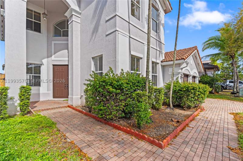 4 bedroom SingleFamilyResidence at 18140 NW 90th Ave, Century Gardens, Hialeah — photo 3