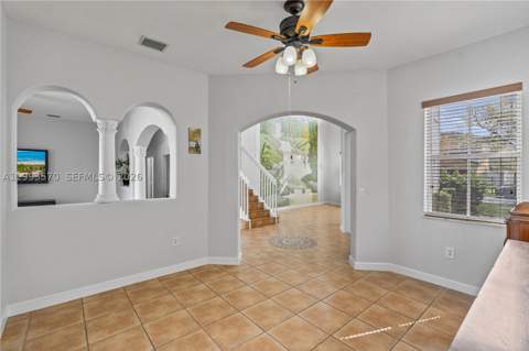 18140 NW 90th Ave, Hialeah FL - photo 9 of 57