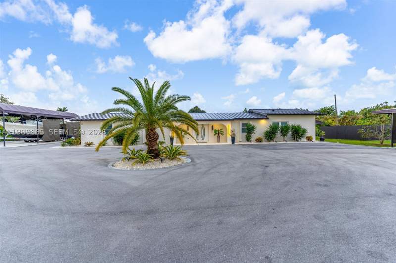 4 bedroom SingleFamilyResidence at 24655 SW 212th Ave, Bonanza Estates, Homestead — photo 2