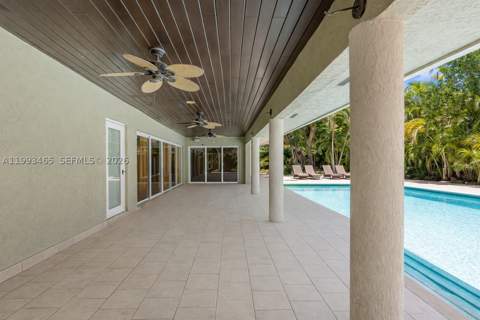 7997 SW 76th Avenue, Miami FL - photo 8 of 42