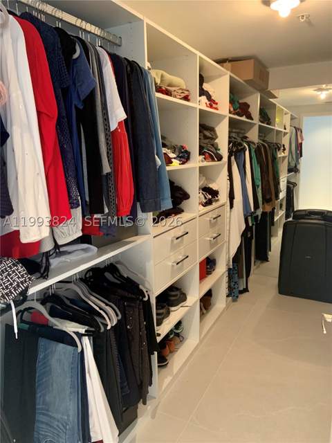 17301 Biscayne Blvd 1602, North Miami Beach FL - photo 13 of 35