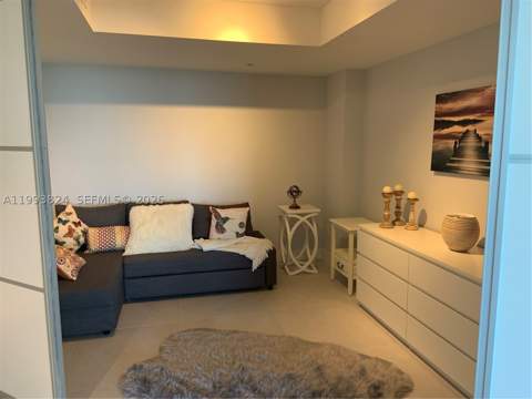 17301 Biscayne Blvd 1602, North Miami Beach FL - photo 22 of 35