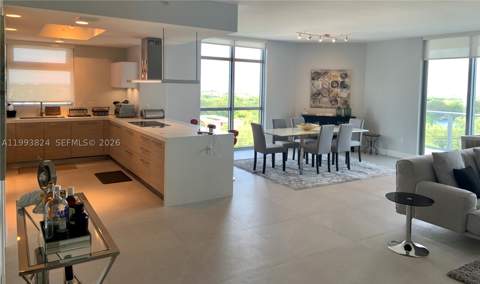 17301 Biscayne Blvd 1602, North Miami Beach FL - photo 6 of 35