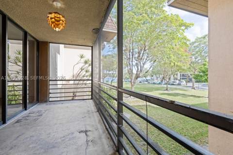 665 NE 195th St 222, Miami FL - photo 18 of 18