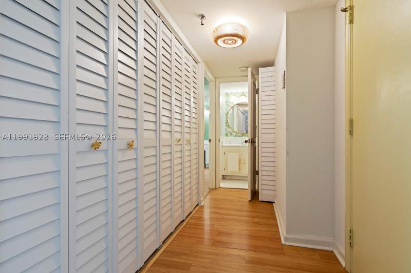 1 bedroom Condominium at 665 NE 195th St 222, Coco Wood Condo, Miami — photo 4