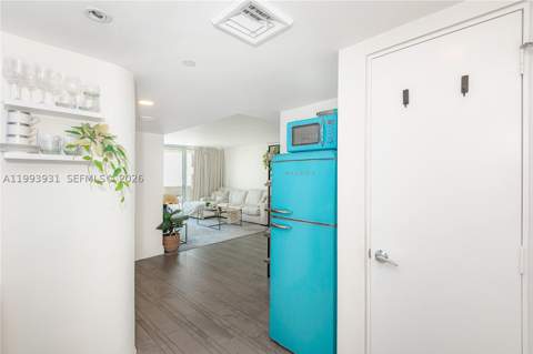 1100 West Ave 1427, Miami Beach FL - photo 18 of 31
