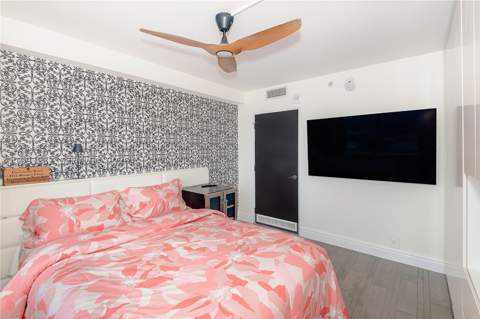 1100 West Ave 1427, Miami Beach FL - photo 22 of 31