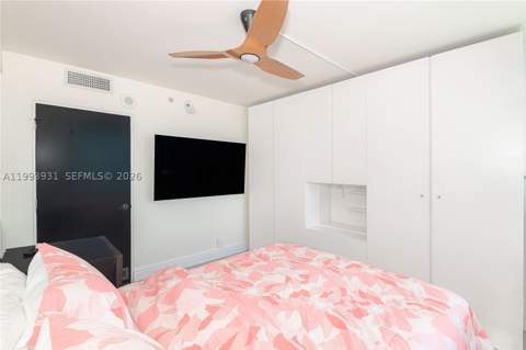 1100 West Ave 1427, Miami Beach FL - photo 23 of 31