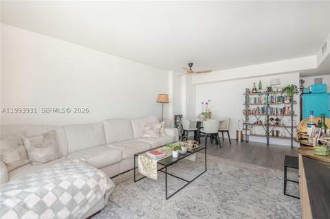 1100 West Ave 1427, Miami Beach FL - photo 8 of 31