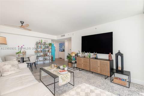 1100 West Ave 1427, Miami Beach FL - photo 9 of 31