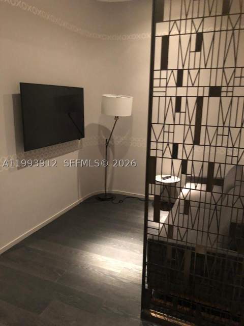 801 S Miami Ave 412, Miami FL - photo 7 of 39