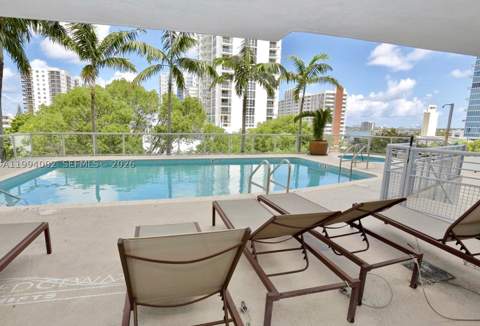 2200 NE 4th Ave 708, Miami FL - photo 15 of 17