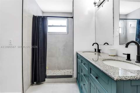10020 SW 223rd Ln, Cutler Bay FL - photo 18 of 35