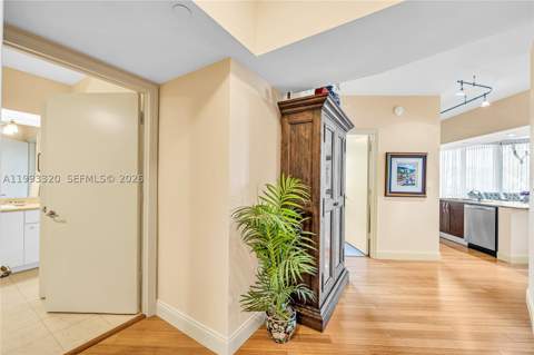 20000 E Country Club Dr 508, Aventura FL - photo 11 of 23