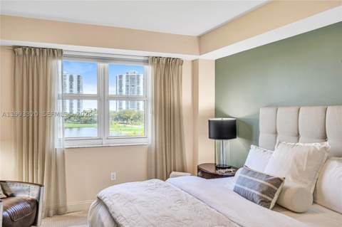 20000 E Country Club Dr 508, Aventura FL - photo 12 of 23