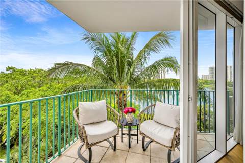 20000 E Country Club Dr 508, Aventura FL - photo 18 of 23
