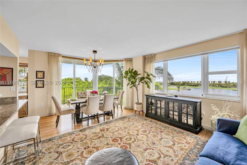 2 bedroom Condominium at 20000 E Country Club Dr 508, Turnberry Village Condo, Aventura — photo 4