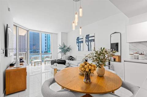 851 NE 1st Ave 1205, Miami FL - photo 13 of 40