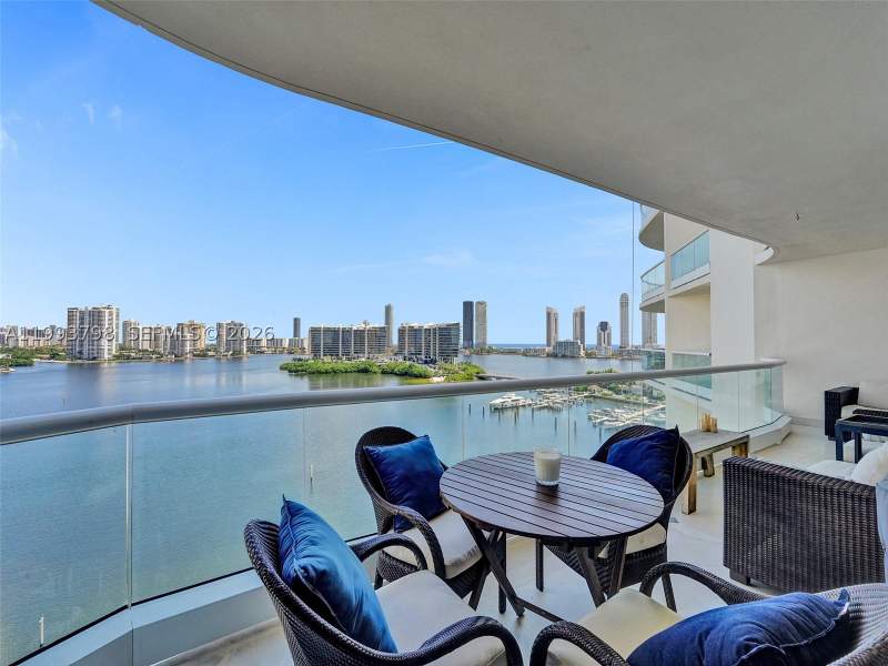 4 bedroom Condominium at 7000 Island Blvd 1207, 7000 Isl Blvd Williams Is, Aventura — photo 2
