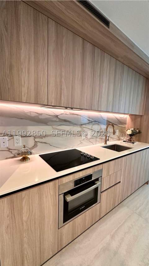 77 SE 5th Street 2914, Miami FL - photo 11 of 59