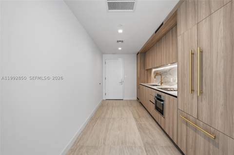 77 SE 5th Street 2914, Miami FL - photo 13 of 59