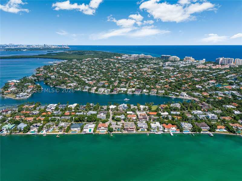 4 bedroom SingleFamilyResidence at 640 S Mashta Dr, Mashta Island, Key Biscayne — photo 1