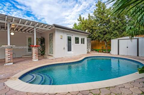 3800 Charles Ter, Miami FL - photo 15 of 17