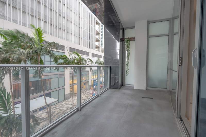 0 bedroom Condominium at 851 NE 1st Ave 205, Paramount Miami Worldcent, Miami — photo 2