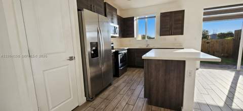 1166 SE 23rd Ave, Homestead FL - photo 7 of 43