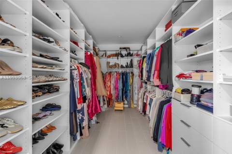 8019 NW 46th Ter, Doral FL - photo 17 of 48