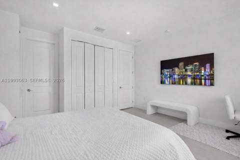 8019 NW 46th Ter, Doral FL - photo 19 of 48