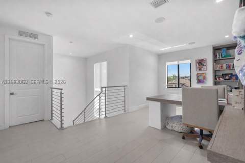 8019 NW 46th Ter, Doral FL - photo 24 of 48