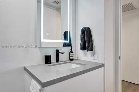 1000 Quayside Ter 707, Miami FL - photo 15 of 47