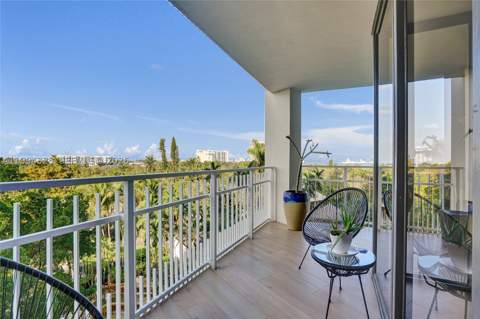 1000 Quayside Ter 707, Miami FL - photo 23 of 47