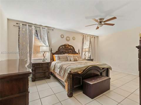 20507 NW 9th Ave, Miami Gardens FL - photo 20 of 46