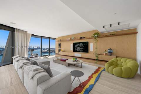 1000 Biscayne Blvd 2702, Miami FL - photo 11 of 56